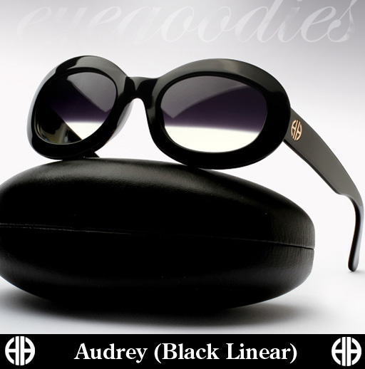House of Harlow 1960 Audrey sunglasses