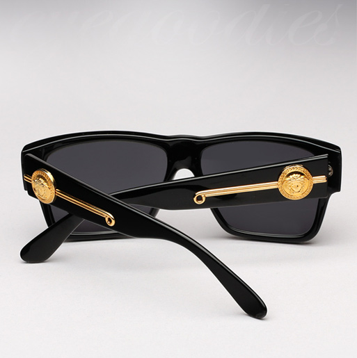 Vintage Versace 372/DM sunglasses