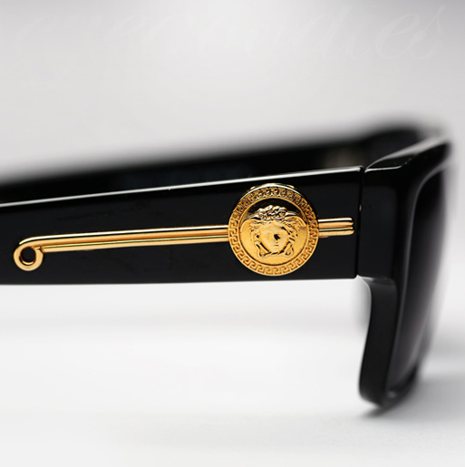 Vintage Versace 372/DM sunglasses