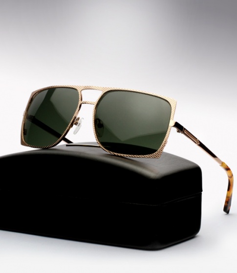 Karen Walker Dylan - Gold
